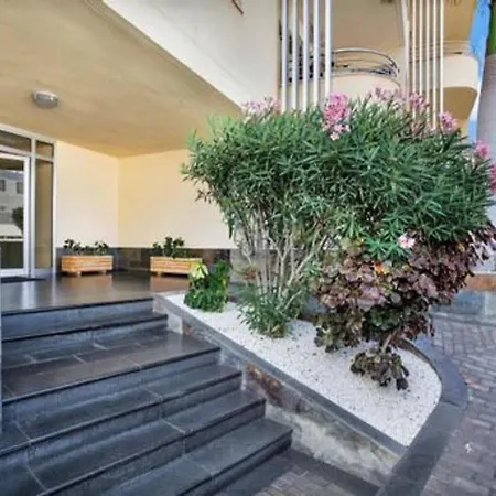 Apartamento Vistas Al Mar Con Piscina Comunitaria * Costa Adeje (Tenerife)